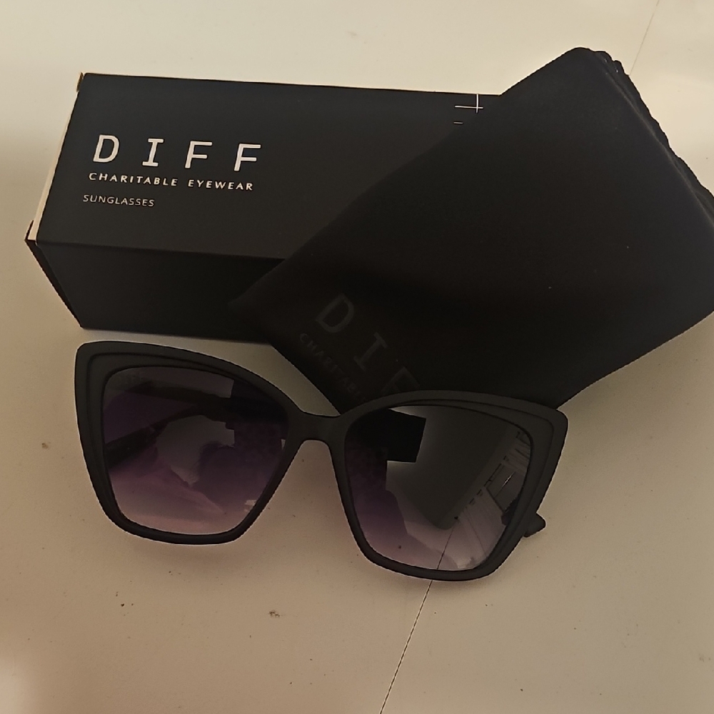 Diff Sunglasses - Heidi - image 1
